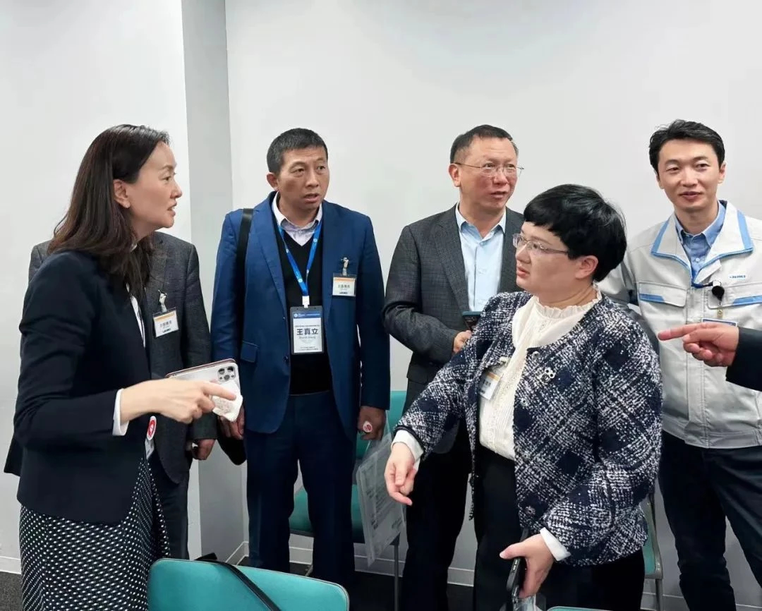 参观人员